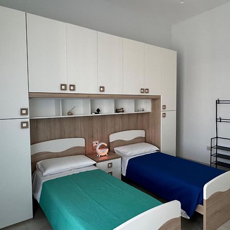 Hibiscus Apartment กาสเตลลัมมาเร ดิ สตาเบีย ภายนอก รูปภาพ