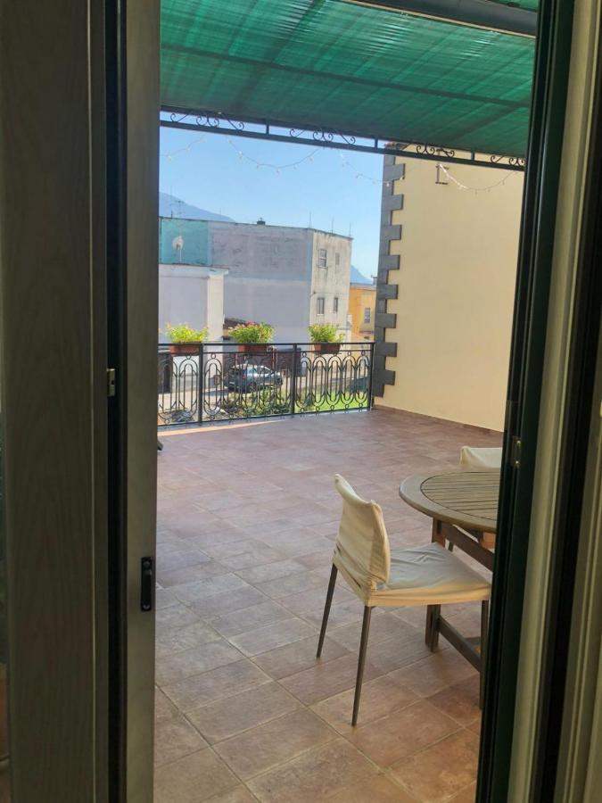 Hibiscus Apartment กาสเตลลัมมาเร ดิ สตาเบีย ภายนอก รูปภาพ