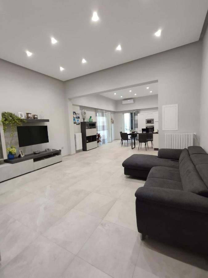 Hibiscus Apartment กาสเตลลัมมาเร ดิ สตาเบีย ภายนอก รูปภาพ