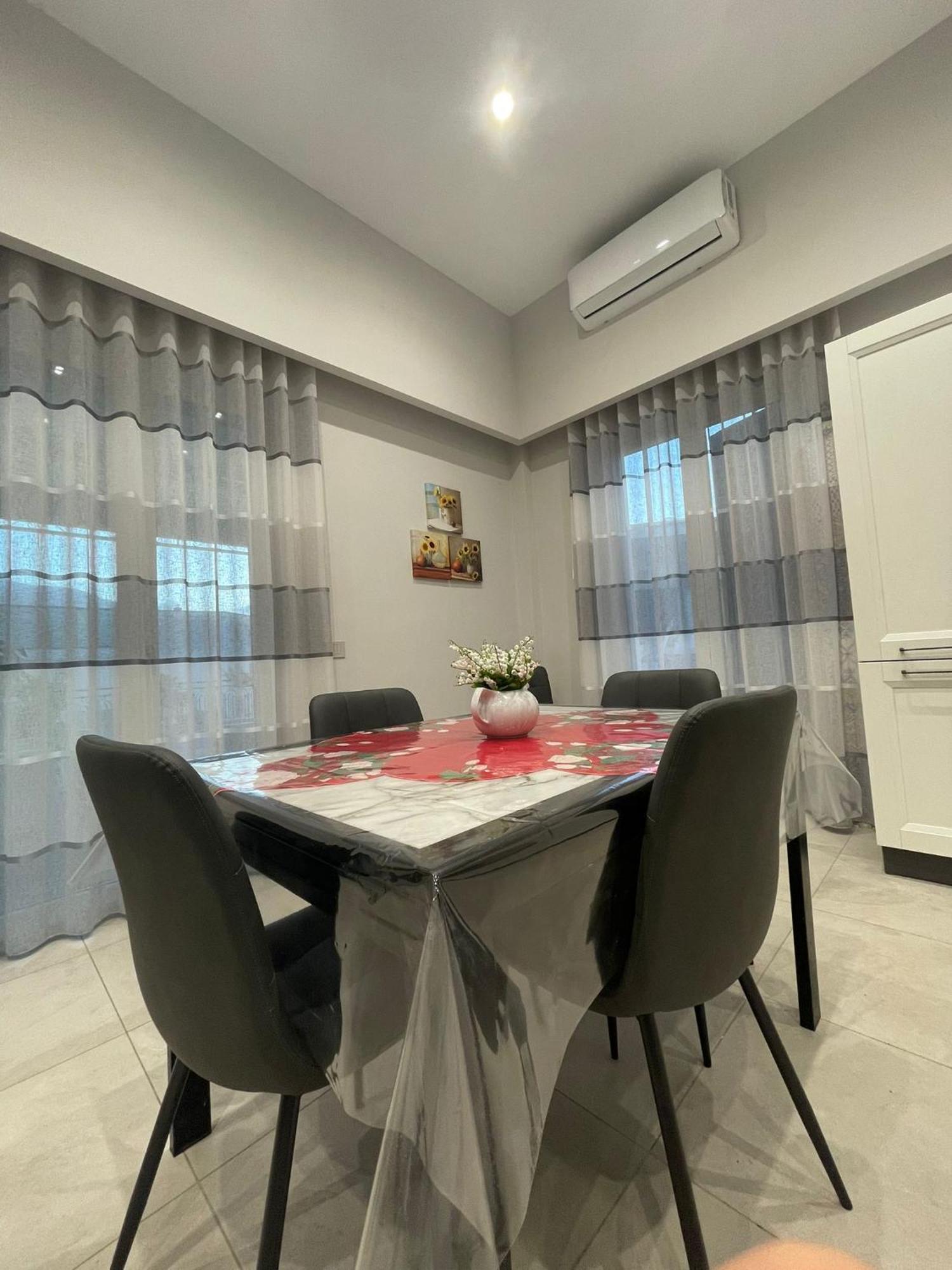Hibiscus Apartment กาสเตลลัมมาเร ดิ สตาเบีย ภายนอก รูปภาพ