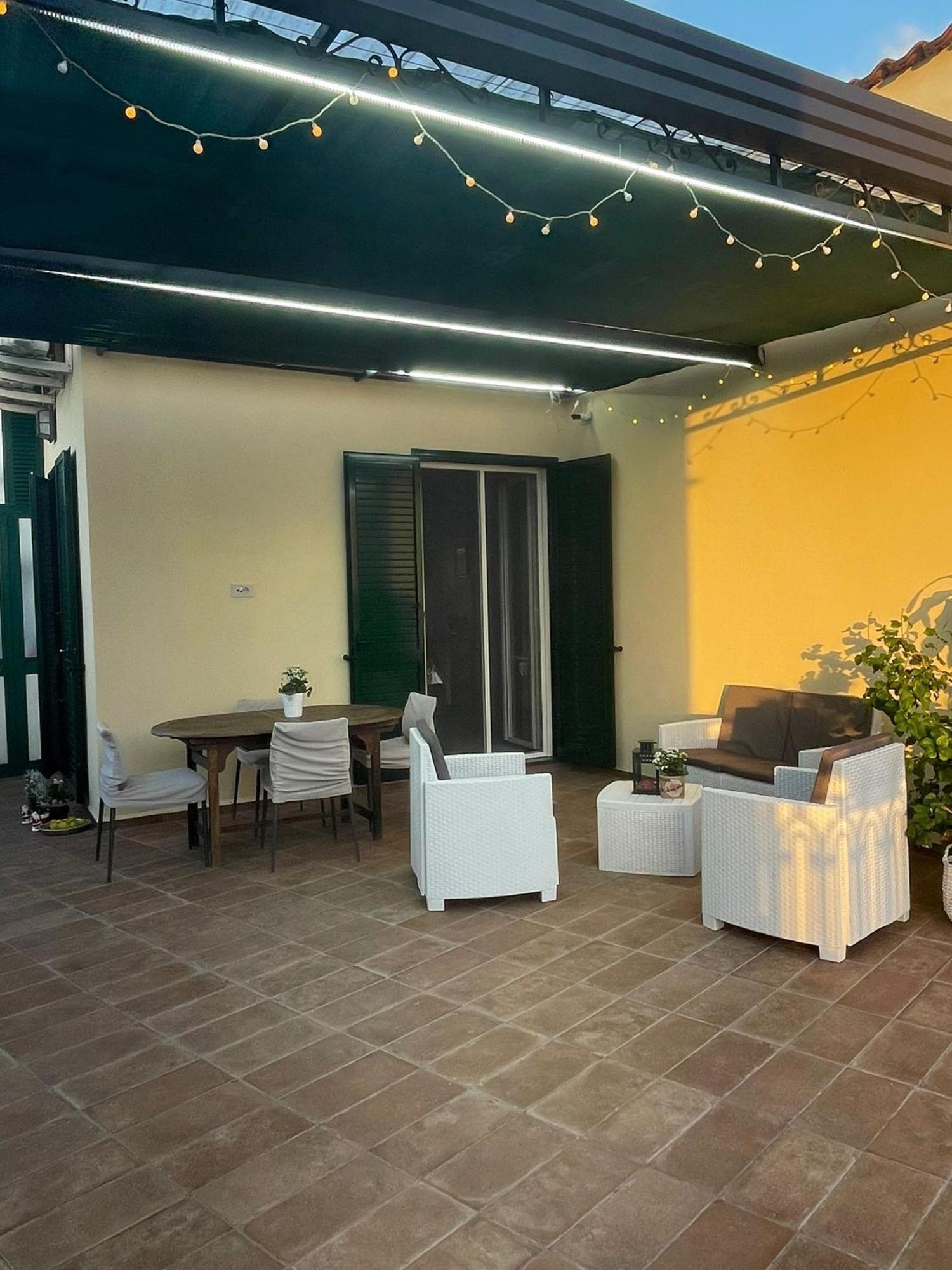 Hibiscus Apartment กาสเตลลัมมาเร ดิ สตาเบีย ภายนอก รูปภาพ